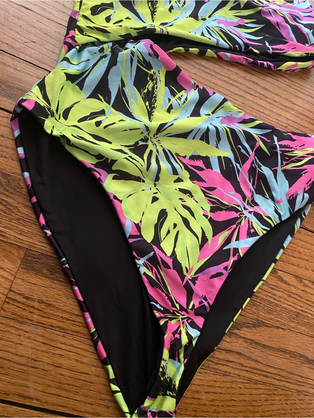 Beach Riot Celine One Piece Swimsuit in Neon Palms - Size Large - Picture 3 of 4